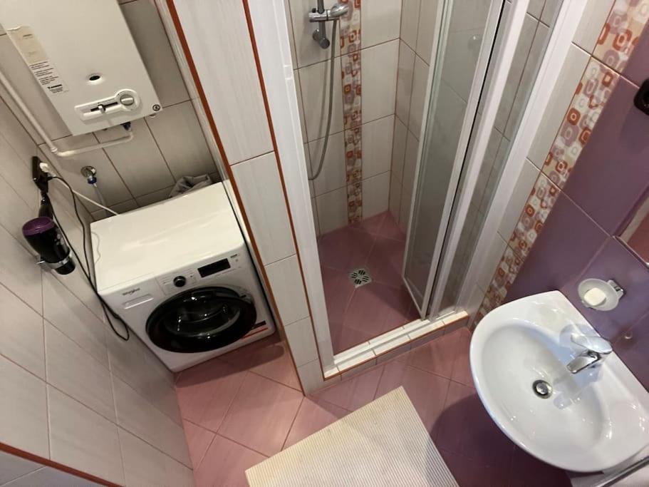 Awesome, 15 Mins To Center Home Budapesta Exterior foto